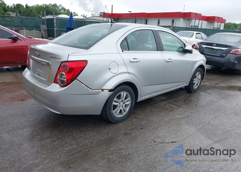 2014 Chevrolet Sonic Lt Manual из США, поврежденный, VIN 1G1JD5SHXE4207495
